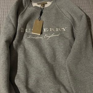 100% burberry sweater